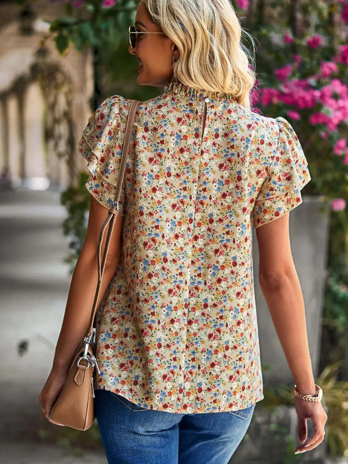 Ditsy Floral Flutter Sleeve Keyhole Top