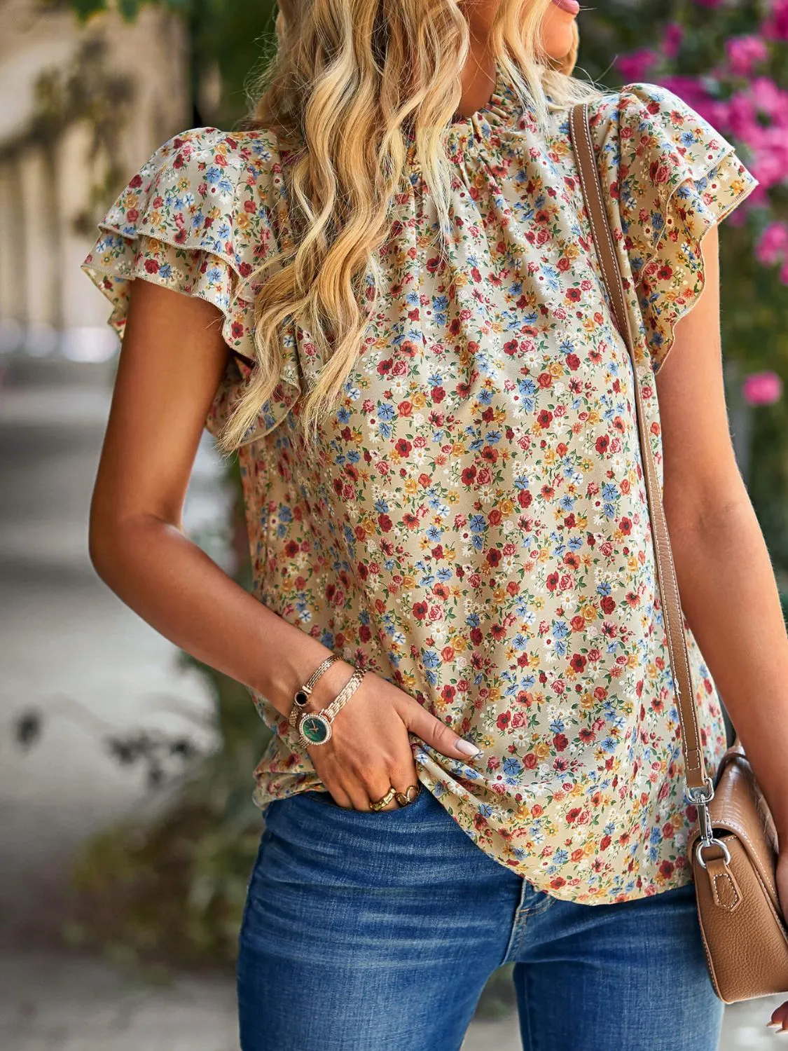 Ditsy Floral Flutter Sleeve Keyhole Top