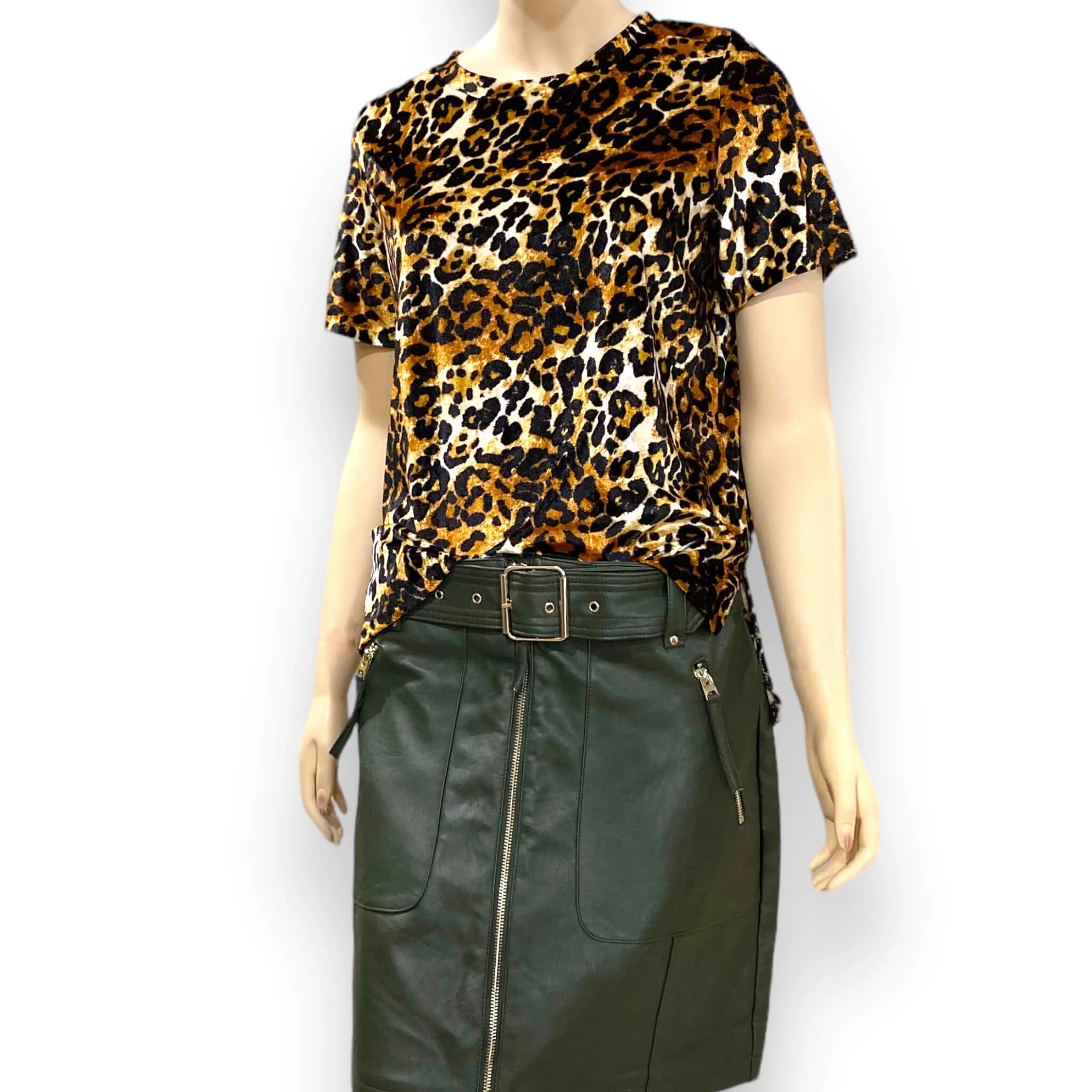 Elegant Leopard Velvet Top