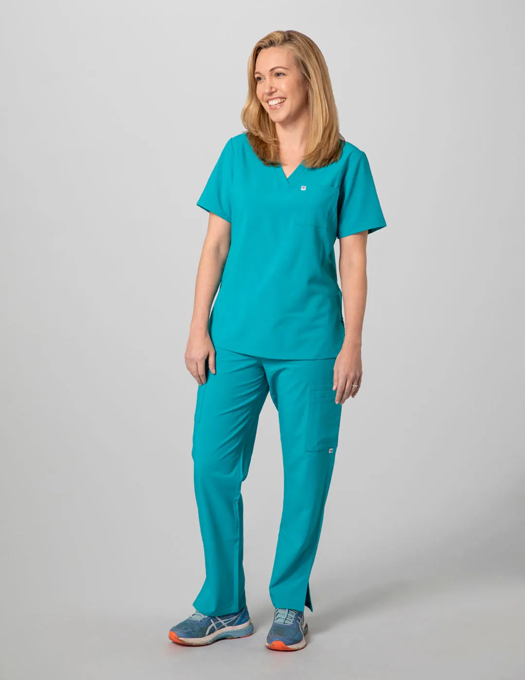 Womens 2-Pocket V-Neck Scrub Top - Teal